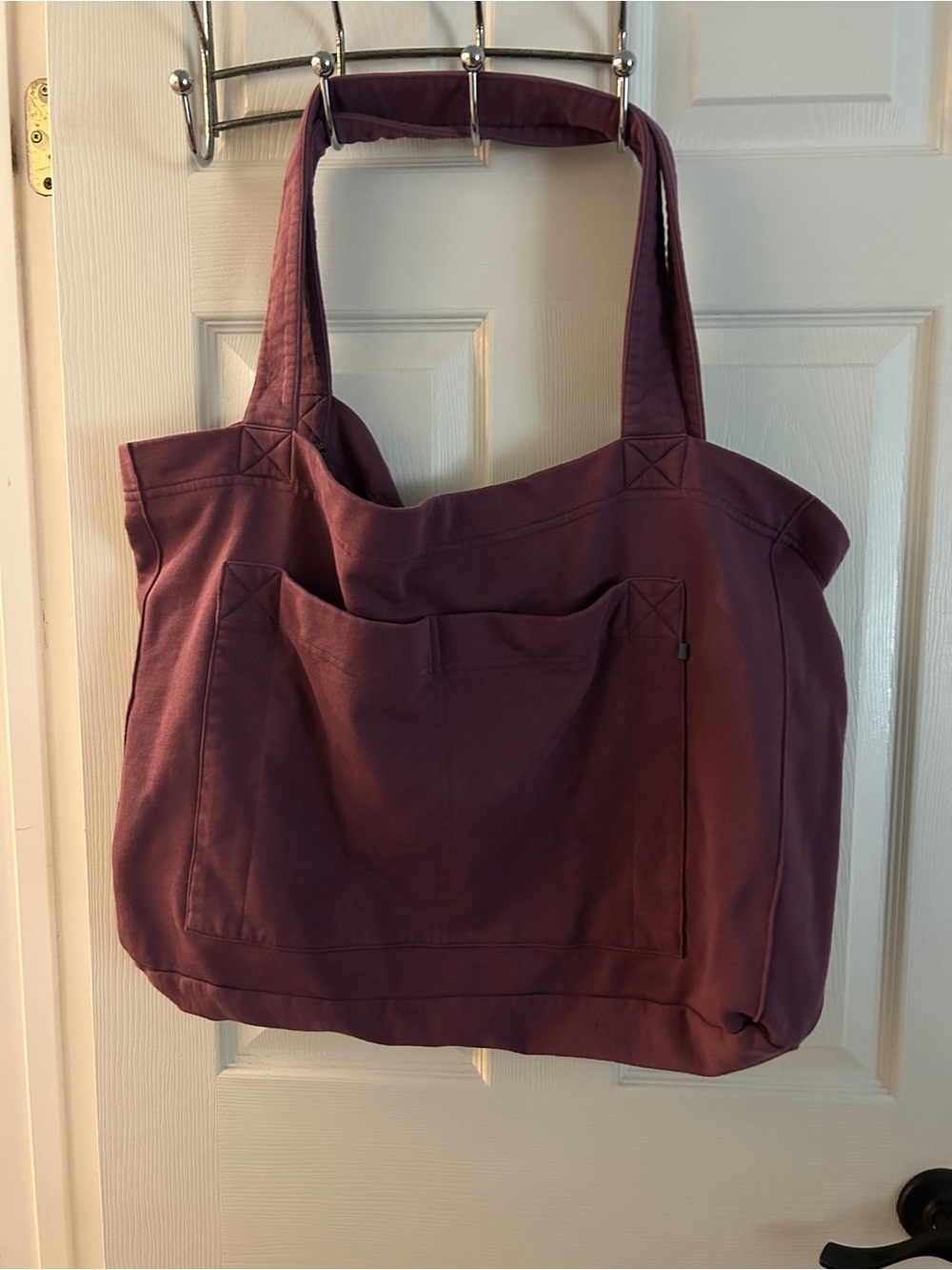 Ana + Zac Beach Bag in Grape